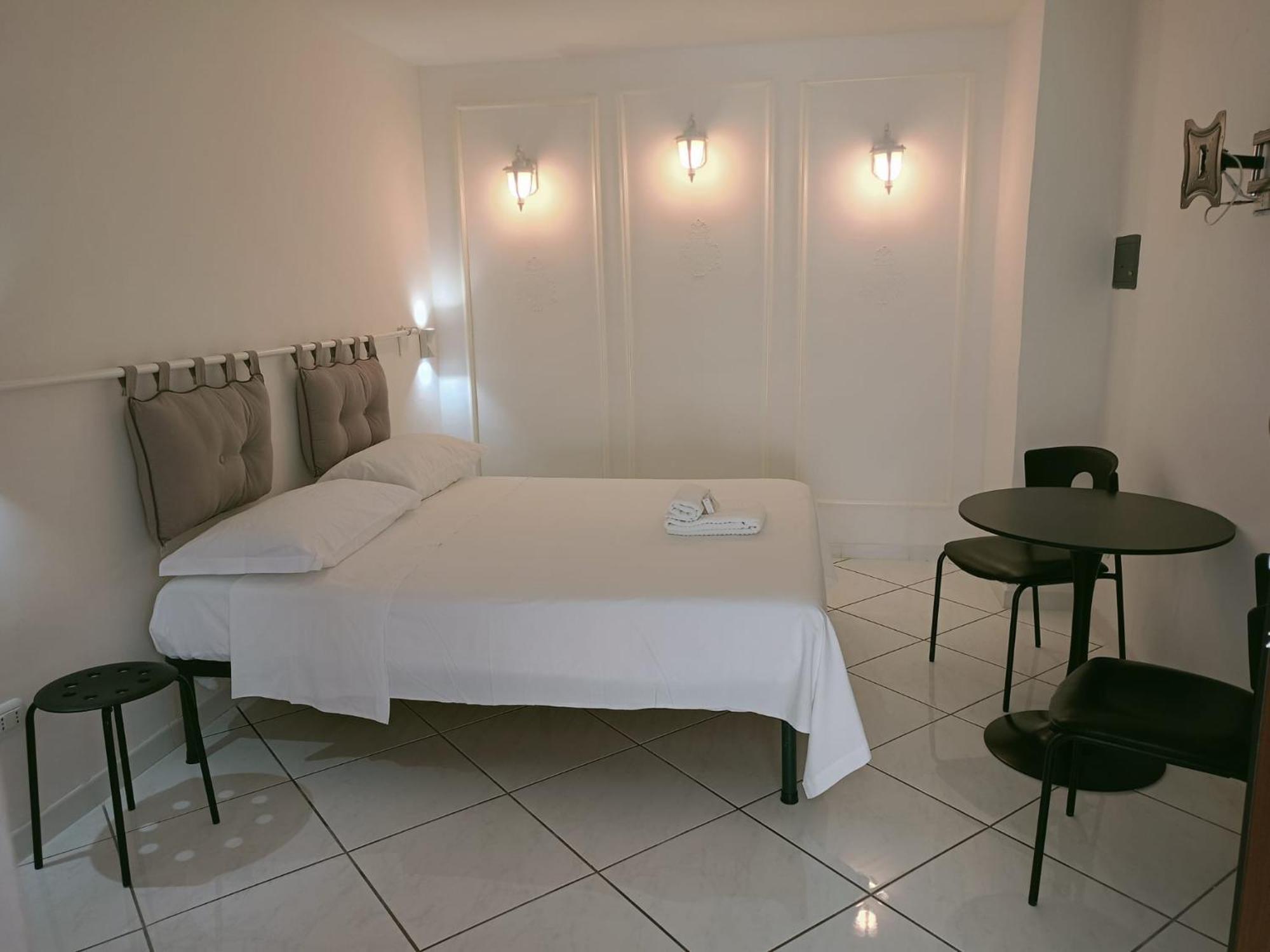 Costa Costa Rooms Sant'Egidio del Monte Albino Habitación foto